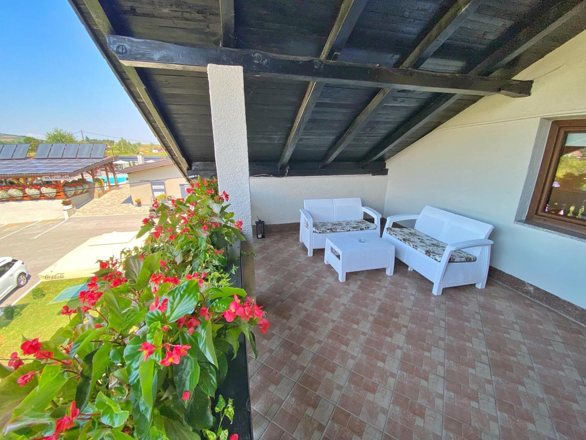 16 Lakes Guesthouse Grabovac  Exterior foto